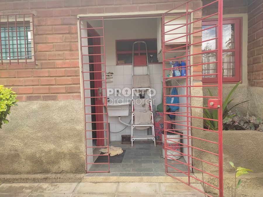 Casa, 4 quartos, 170 m² - Foto 1