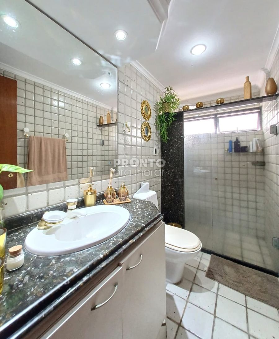 Apartamento à venda com 3 quartos, 180m² - Casa Amarela,Recife