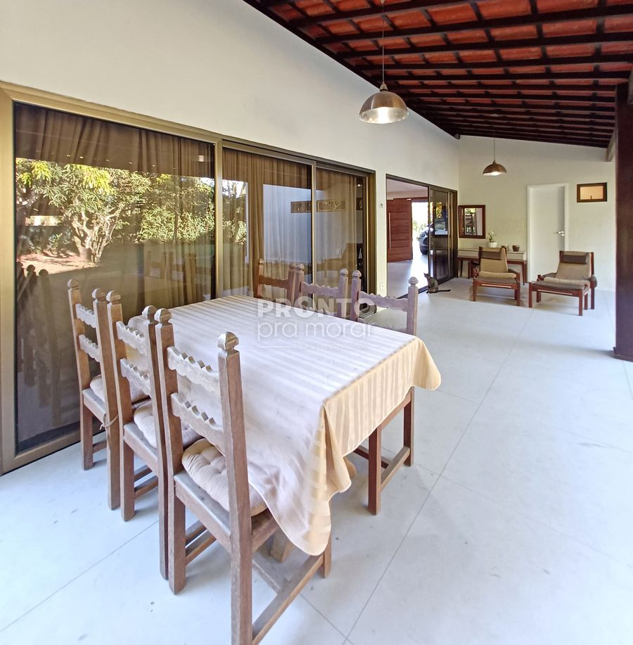 Casa, 4 quartos, 216 m² - Foto 2
