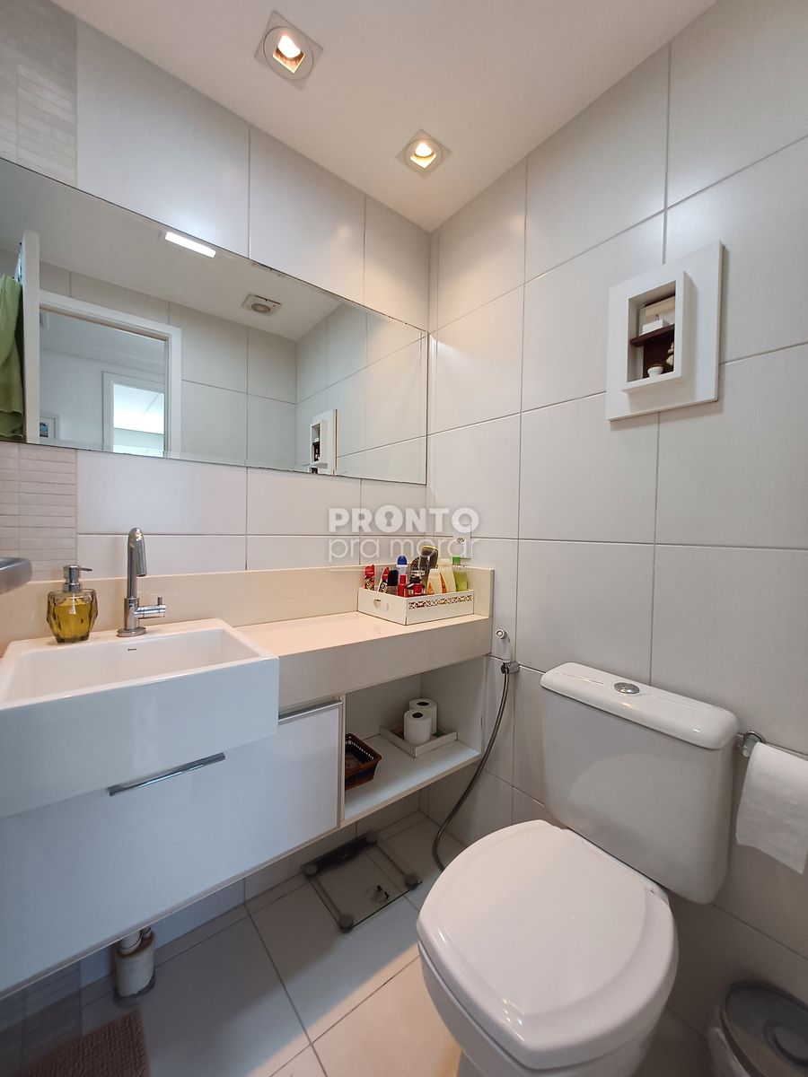  - Apartamento com 3 quartos em Rosarinho