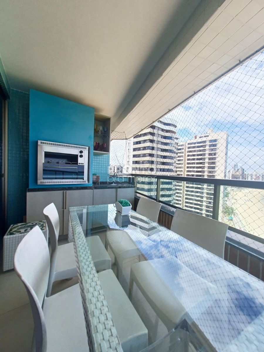  - Apartamento com 4 quartos em Piedade