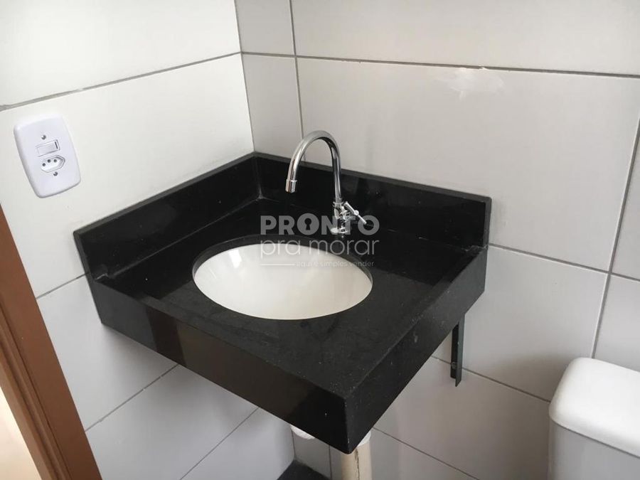  - Apartamento com 2 quartos em Piedade