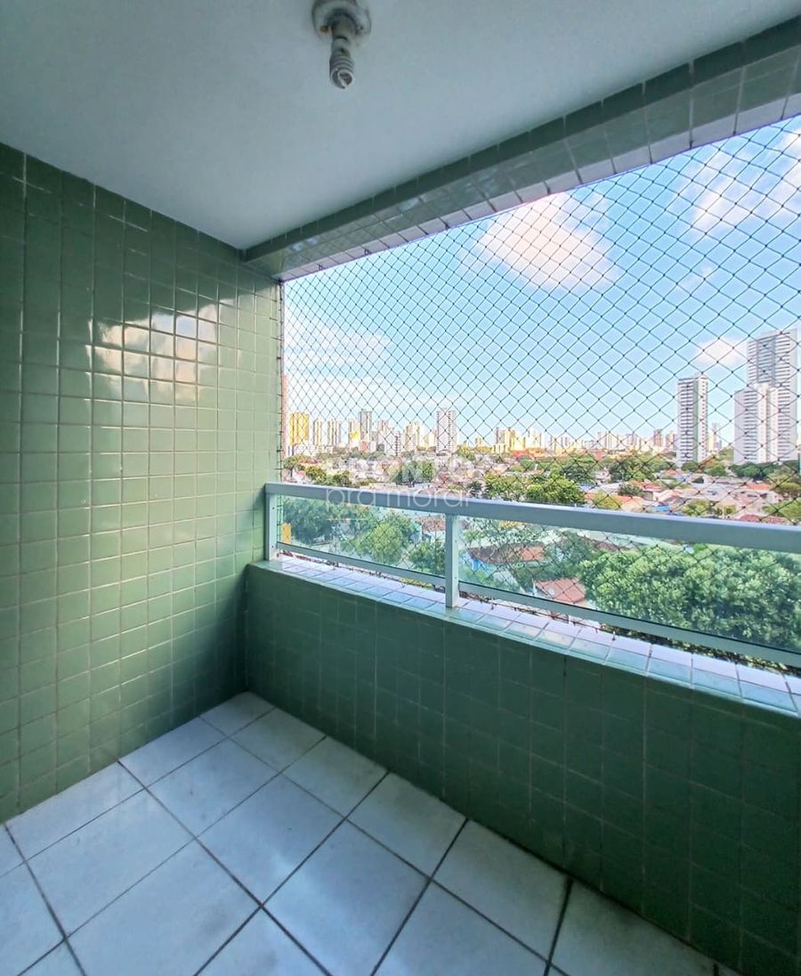  - Apartamento com 2 quartos em Encruzilhada