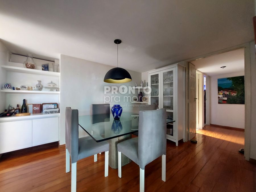  - Apartamento com 3 quartos em Candeias