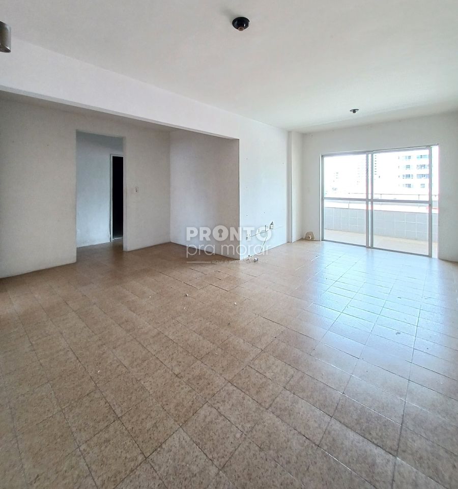  - Apartamento com 3 quartos em Vista Alegre