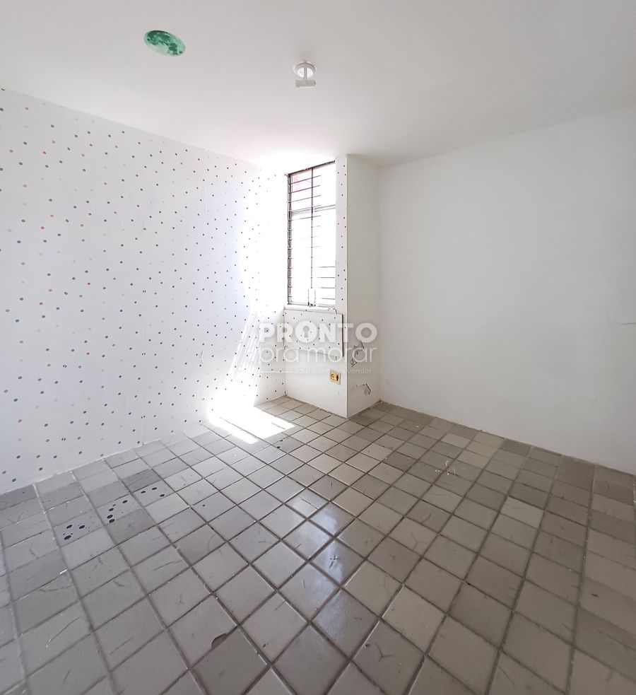  - Apartamento com 3 quartos em Jardim Atlântico