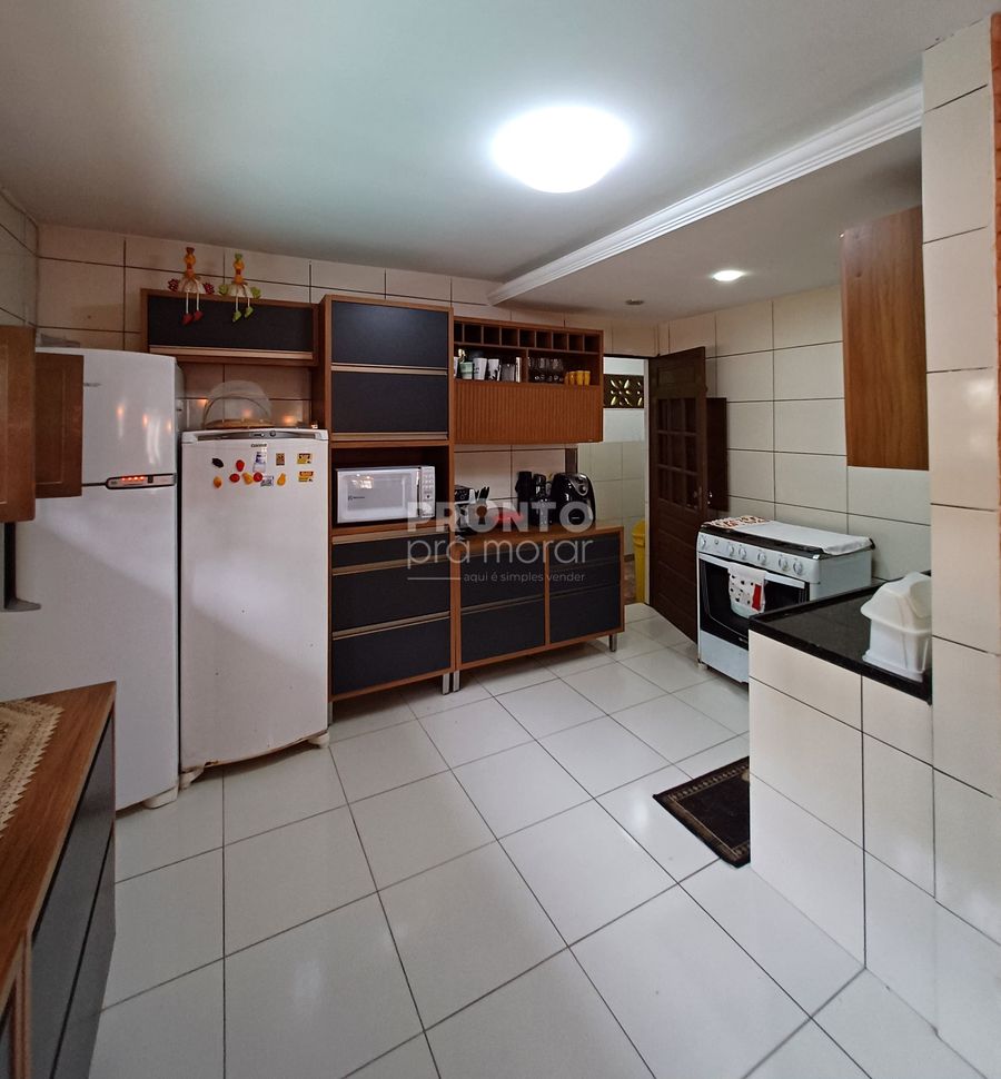  - Casa com 4 quartos em Campas