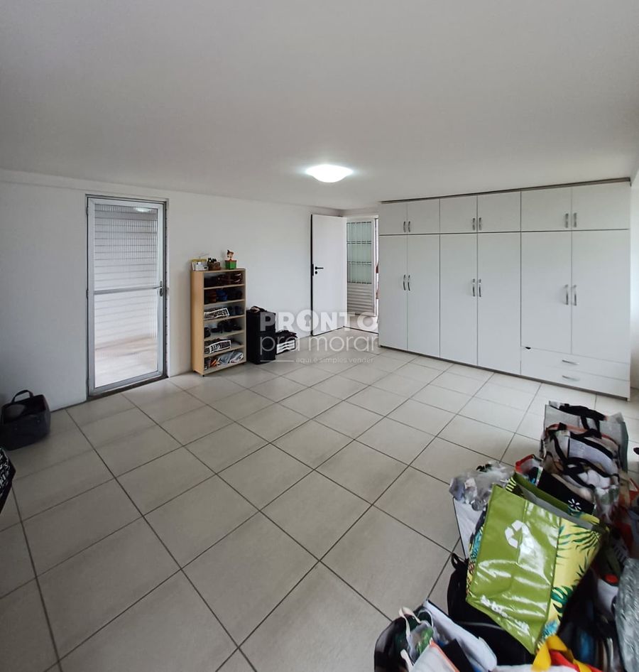  - Apartamento com 5 quartos em Madalena