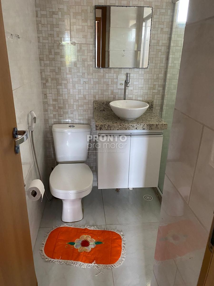  - Apartamento com 2 quartos em Centro