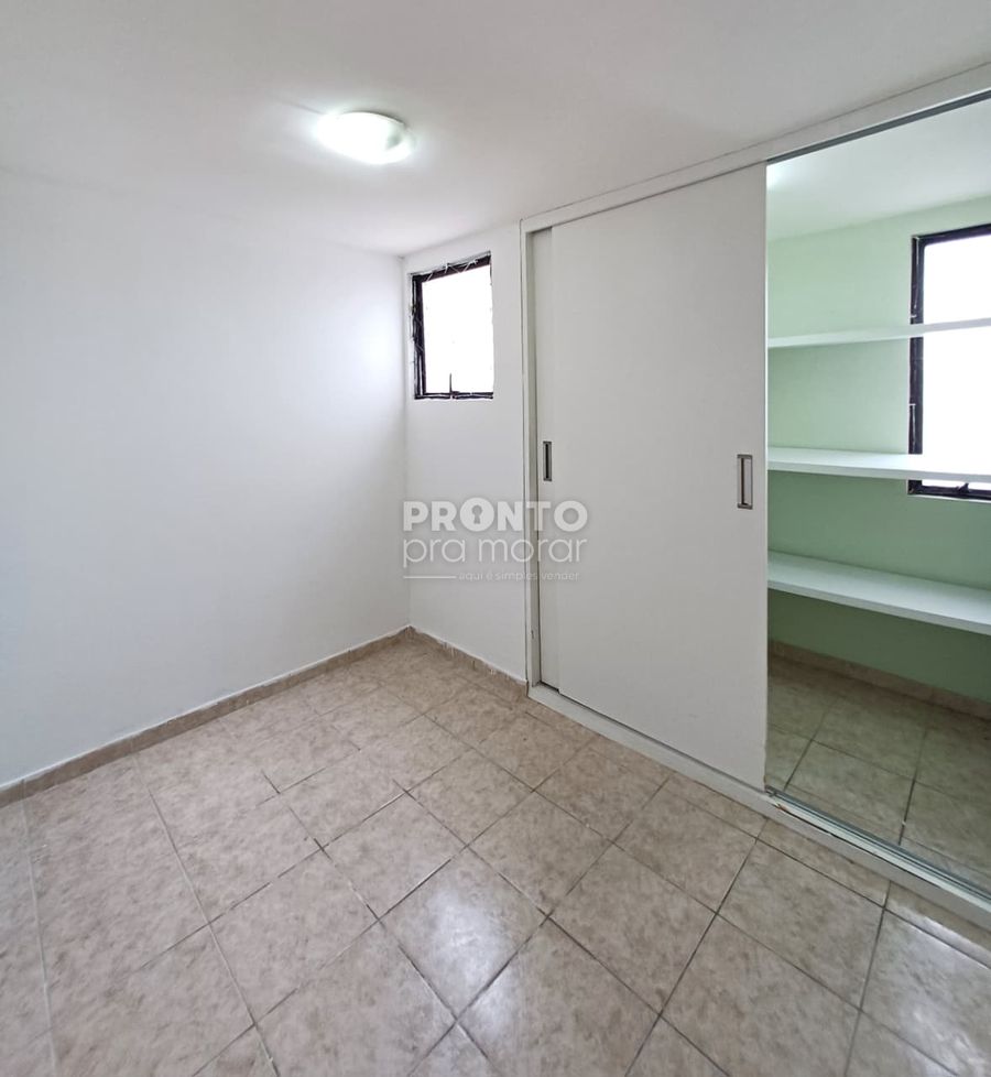  - Apartamento com 3 quartos em Piedade