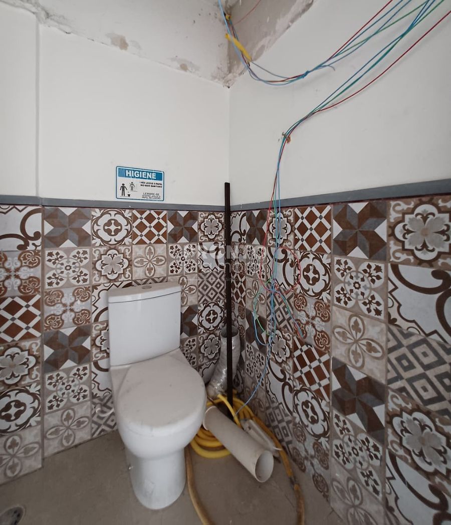  - Prédio/Edifício Inteiro em Candeias