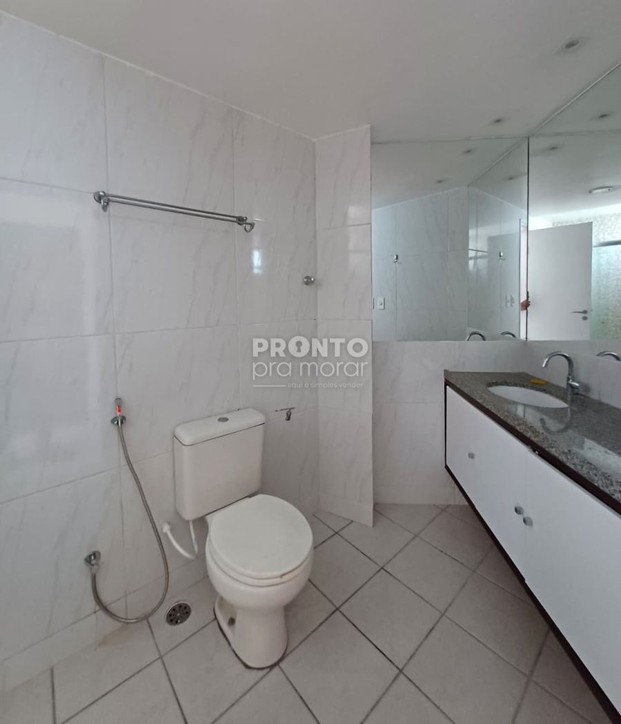  - Apartamento com 4 quartos em Candeias