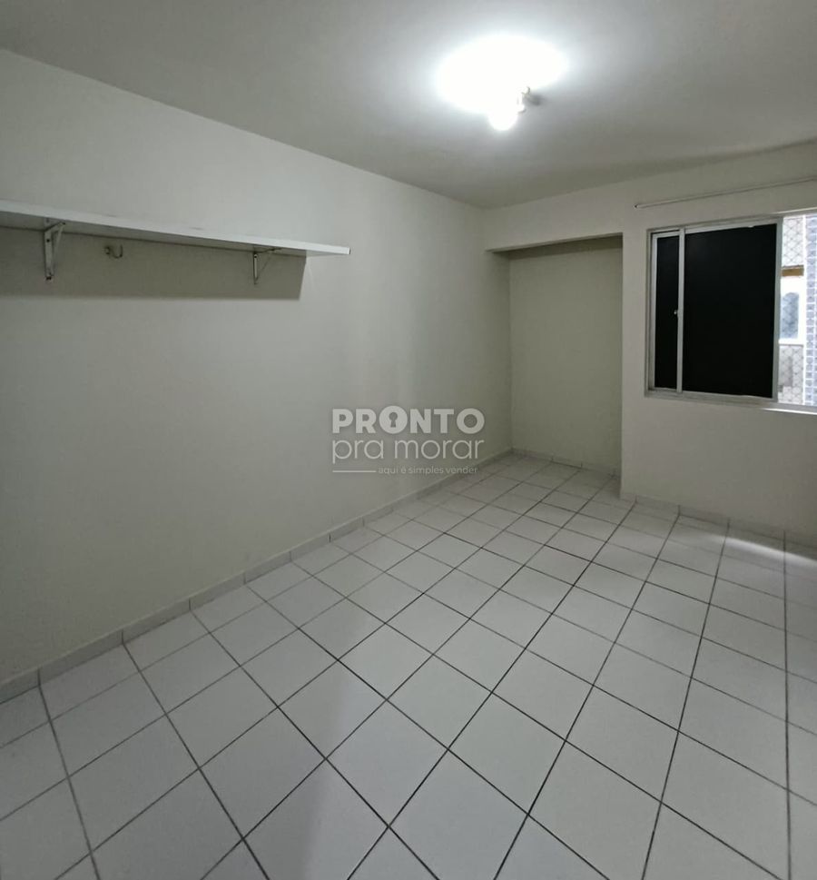  - Apartamento com 3 quartos em Piedade